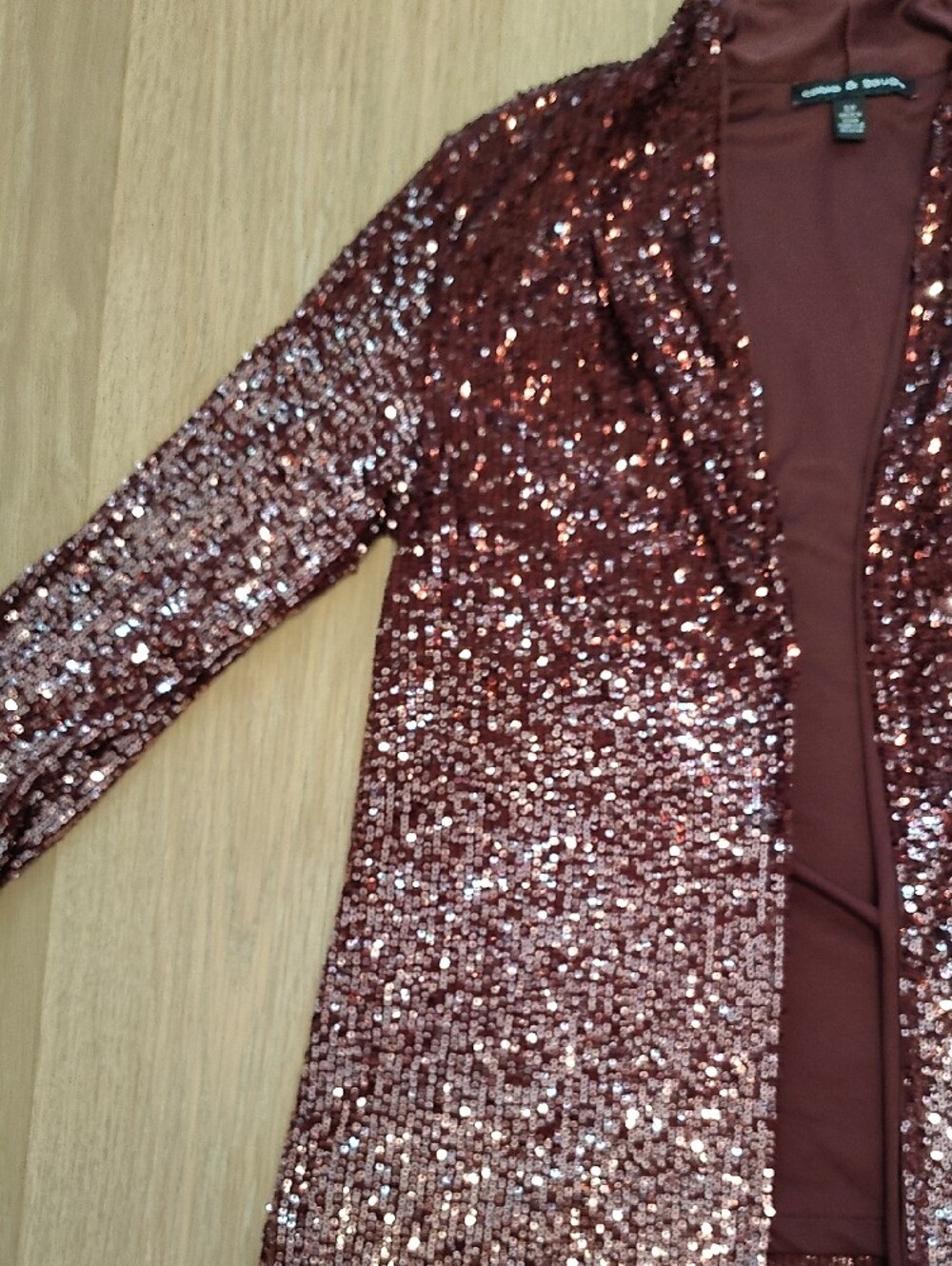 Cable & Gauge Burgundy Sequin Blazer - Picture 4 of 5